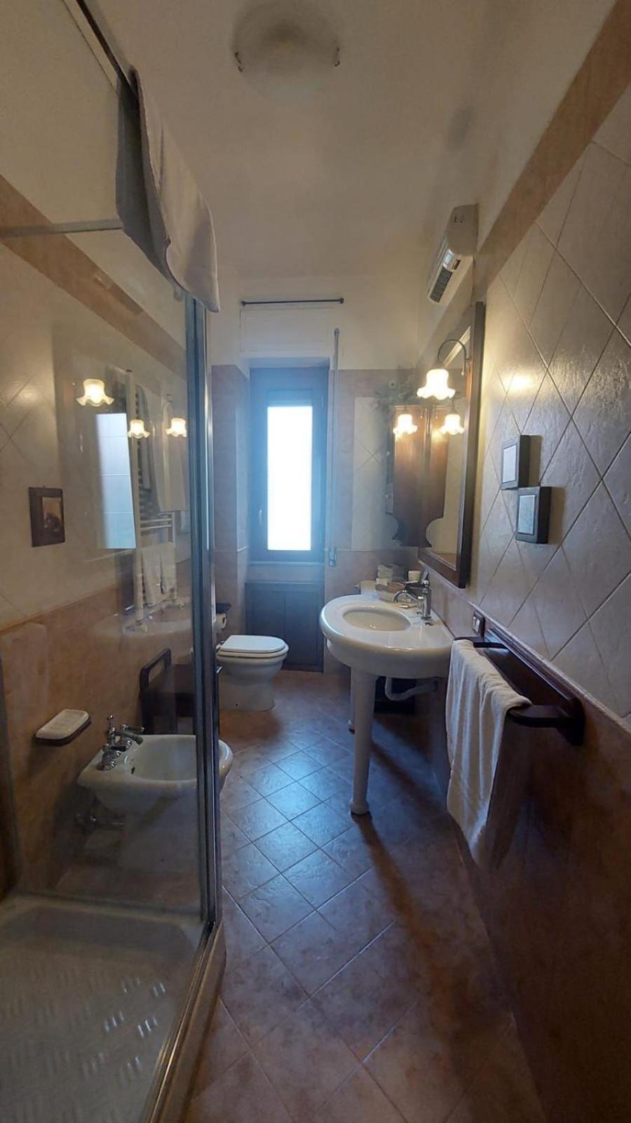 Catherine'S House Σαλέρνο Εξωτερικό φωτογραφία