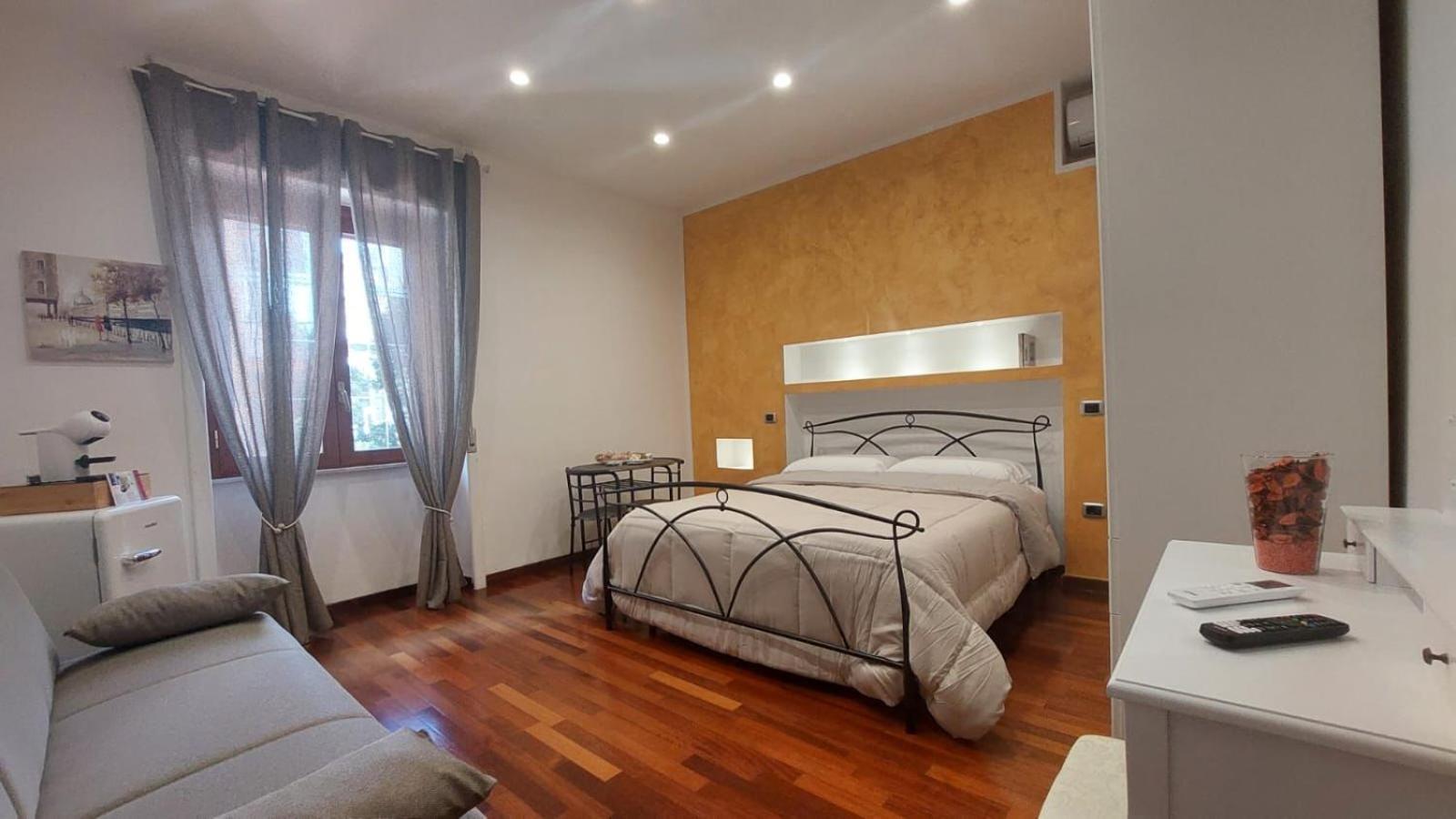 Catherine'S House Σαλέρνο Εξωτερικό φωτογραφία